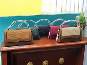 کیف مجلسی بیرونی زنانه دستی مارک BAGCO خارجی گناوه 9033